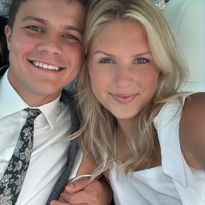Travis Clark, Katie Bates, Bringing Up Bates, Instagram